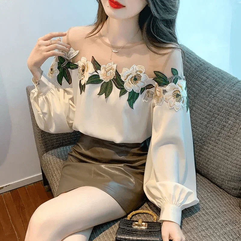 Blusa Provence™️ Alfaiataria em Chiffon com Bordados Florais / Um Verdadeiro Show de Exclusividade & Glamour!