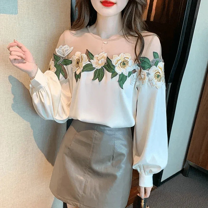 Blusa Provence™️ Alfaiataria em Chiffon com Bordados Florais / Um Verdadeiro Show de Exclusividade & Glamour!