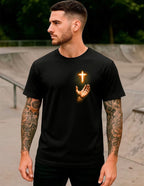Camiseta Cruz Luminosa ✝️ – Estilo e Fé em Cada Detalhe [Compre 1 Leve 2]